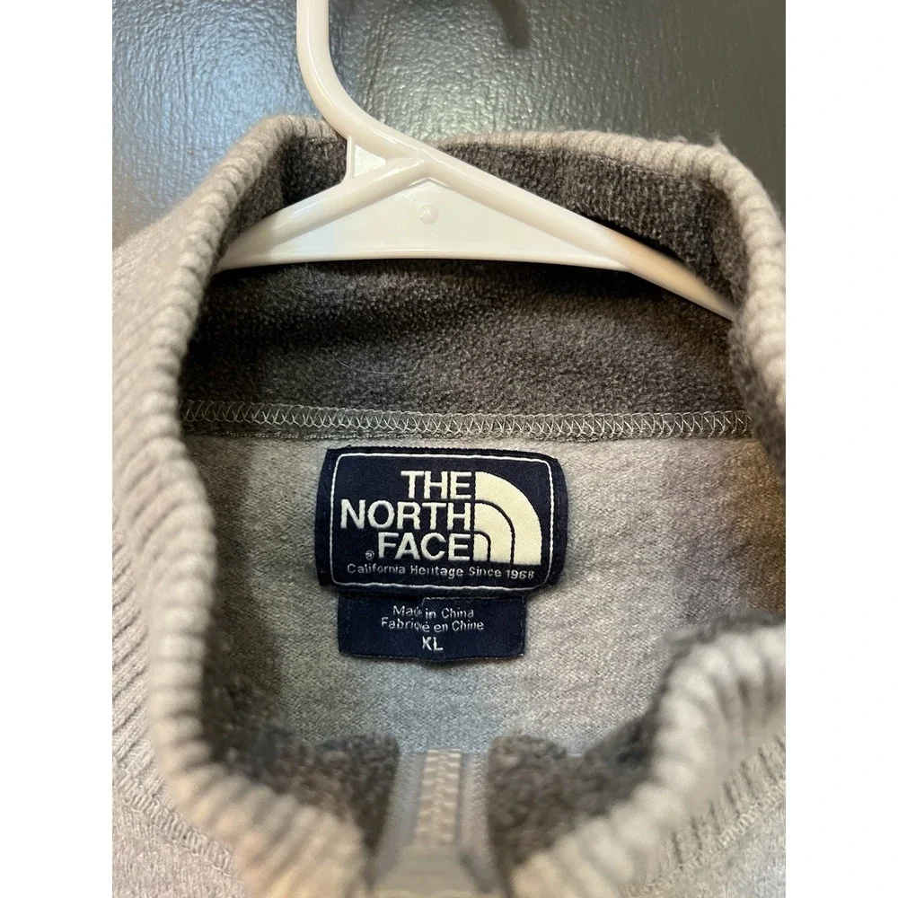 The North Face Men's XL Quarter Zip Pullover Sweater Gray Cotton Wool Blend